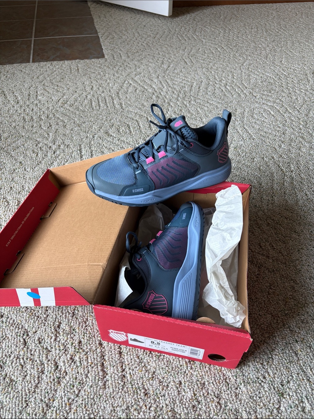 K-Swiss Women's NEW Pickleball shoes 8.5